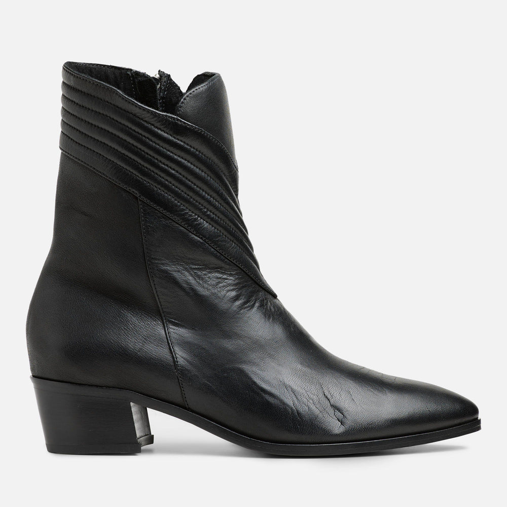 DONNA BOOT – Modern Vice